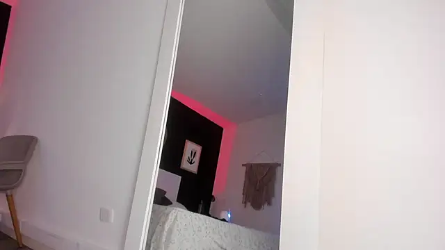 VioletPaket online show from 03-07-25, 09:38