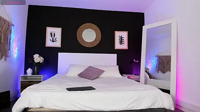 VioletPaket online show from 02-24-26, 12:14