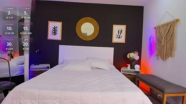 VioletPaket online show from 03-28-26, 12:38