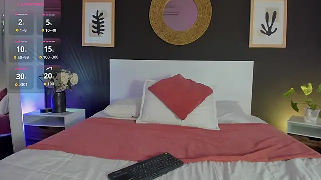 VioletPaket online show from 04-24-26, 11:23