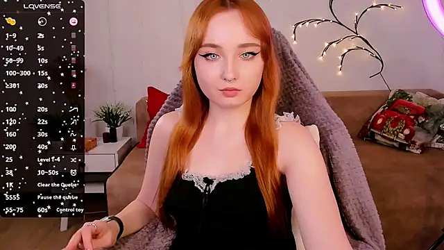 Snapshot of Emma_Chery chatting on 01-10-25, 08:40 Emma Chery online show from 01-10-25, 08:40