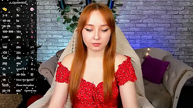 Snapshot of Emma_Chery chatting on 01-18-25, 01:40 Emma Chery online show from 01-18-25, 01:40