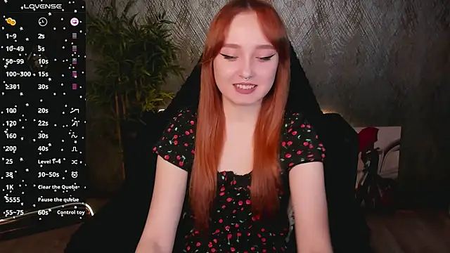 Snapshot of Emma_Chery chatting on 01-19-25, 01:44 Emma Chery online show from 01-19-25, 01:44