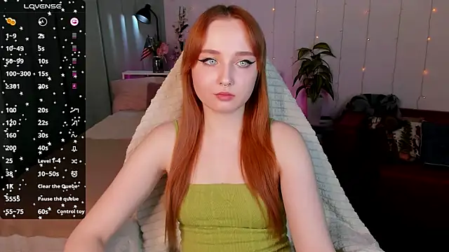 Snapshot of Emma_Chery chatting on 01-22-25, 08:51 Emma Chery online show from 01-22-25, 08:51