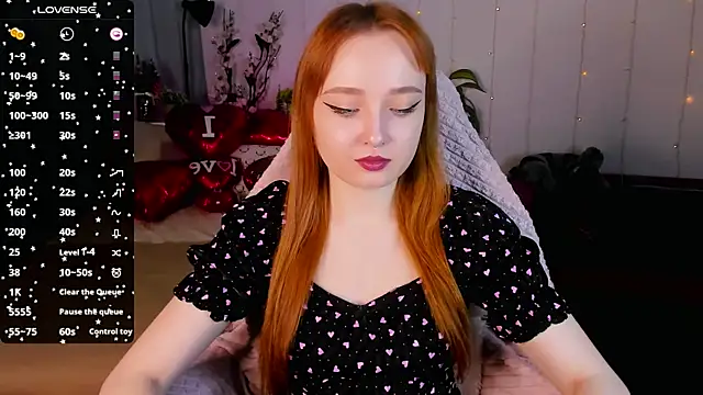 Snapshot of Emma_Chery chatting on 02-05-25, 05:41 Emma Chery online show from 02-05-25, 05:41