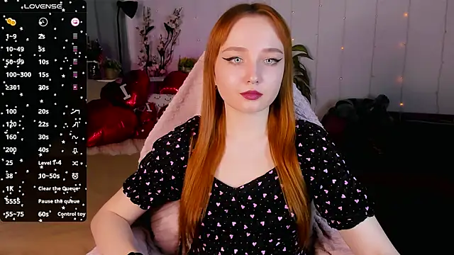 Snapshot of Emma_Chery chatting on 02-05-25, 11:44 Emma Chery online show from 02-05-25, 11:44