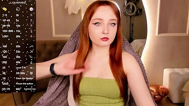 Snapshot of Emma_Chery chatting on 02-25-25, 05:41 Emma Chery online show from 02-25-25, 05:41