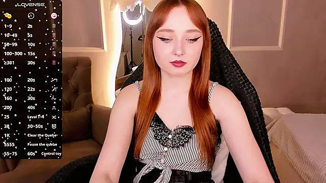 Snapshot of Emma_Chery chatting on 03-07-25, 12:12 Emma Chery online show from 03-07-25, 12:12