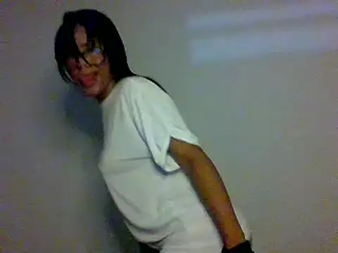 Kitra New online show from 12-24-24, 12:11