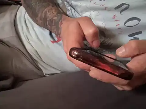 Snapshot of kameray12 chatting on 02-22-25, 09:34 kameray12 online show from 02-22-25, 09:34