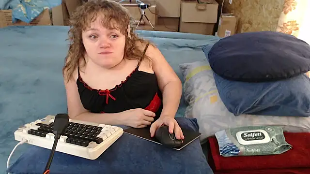 MiniNatalie online show from 09-10-25, 05:40