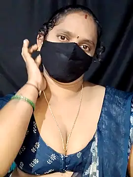 Snapshot of vintage-vibs chatting on 01-16-25, 05:55 vintage-vibs online show from 01-16-25, 05:55