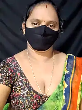 Snapshot of vintage-vibs chatting on 01-17-25, 06:02 vintage-vibs online show from 01-17-25, 06:02