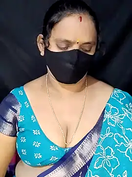 Snapshot of vintage-vibs chatting on 01-20-25, 03:37 vintage-vibs online show from 01-20-25, 03:37