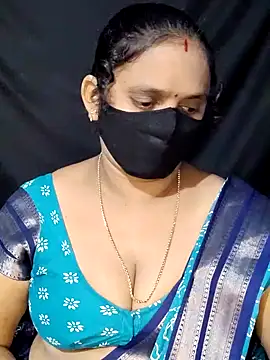 Snapshot of vintage-vibs chatting on 01-20-25, 05:59 vintage-vibs online show from 01-20-25, 05:59