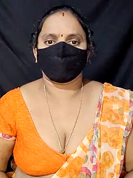 Snapshot of vintage-vibs chatting on 01-23-25, 05:52 vintage-vibs online show from 01-23-25, 05:52