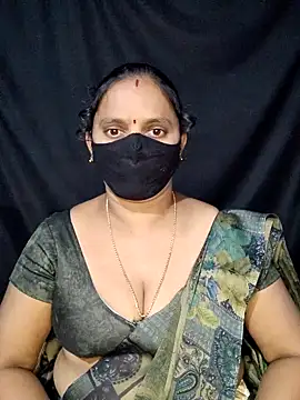 Snapshot of vintage-vibs chatting on 01-25-25, 09:15 vintage-vibs online show from 01-25-25, 09:15