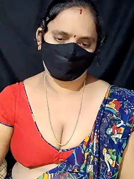 Snapshot of vintage-vibs chatting on 01-26-25, 05:55 vintage-vibs online show from 01-26-25, 05:55