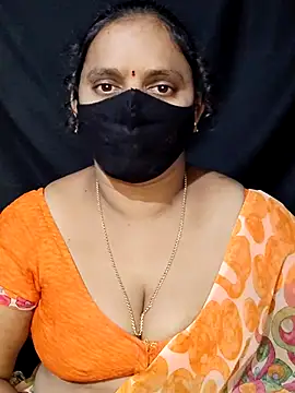 Snapshot of vintage-vibs chatting on 01-28-25, 04:50 vintage-vibs online show from 01-28-25, 04:50