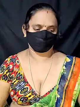 Snapshot of vintage-vibs chatting on 02-01-25, 05:18 vintage-vibs online show from 02-01-25, 05:18