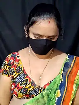 Snapshot of vintage-vibs chatting on 02-01-25, 06:19 vintage-vibs online show from 02-01-25, 06:19