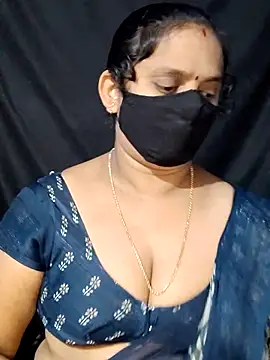 Snapshot of vintage-vibs chatting on 02-02-25, 06:10 vintage-vibs online show from 02-02-25, 06:10