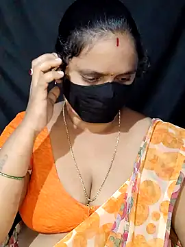 Snapshot of vintage-vibs chatting on 02-06-25, 08:23 vintage-vibs online show from 02-06-25, 08:23