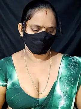 Snapshot of vintage-vibs chatting on 02-16-25, 09:48 vintage-vibs online show from 02-16-25, 09:48