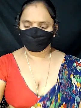 Snapshot of vintage-vibs chatting on 02-28-25, 05:48 vintage-vibs online show from 02-28-25, 05:48