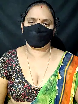 Snapshot of vintage-vibs chatting on 03-05-25, 06:01 vintage-vibs online show from 03-05-25, 06:01