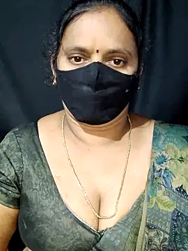 Snapshot of vintage-vibs chatting on 03-09-25, 10:41 vintage-vibs online show from 03-09-25, 10:41