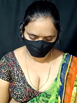 Snapshot of vintage-vibs chatting on 03-11-25, 10:53 vintage-vibs online show from 03-11-25, 10:53