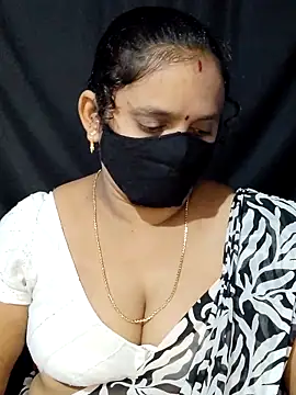 Snapshot of vintage-vibs chatting on 03-17-25, 05:49 vintage-vibs online show from 03-17-25, 05:49