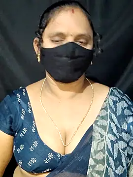 Snapshot of vintage-vibs chatting on 03-19-25, 03:41 vintage-vibs online show from 03-19-25, 03:41