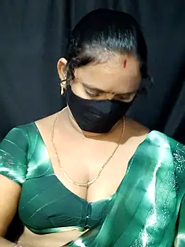 Snapshot of vintage-vibs chatting on 03-22-25, 04:24 vintage-vibs online show from 03-22-25, 04:24