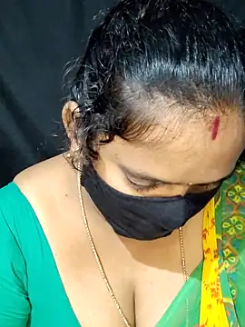 Snapshot of vintage-vibs chatting on 09-12-25, 06:30 vintage-vibs online show from 09-12-25, 06:30