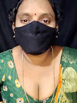 Snapshot of vintage-vibs chatting on 09-14-25, 06:07 vintage-vibs online show from 09-14-25, 06:07