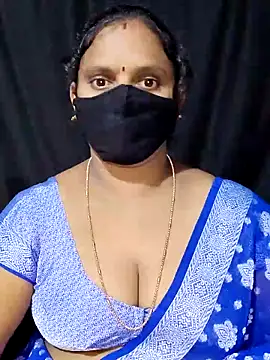 Snapshot of vintage-vibs chatting on 09-20-25, 05:19 vintage-vibs online show from 09-20-25, 05:19