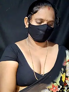 Snapshot of vintage-vibs chatting on 09-23-25, 04:48 vintage-vibs online show from 09-23-25, 04:48