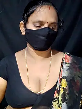 Snapshot of vintage-vibs chatting on 09-23-25, 05:38 vintage-vibs online show from 09-23-25, 05:38