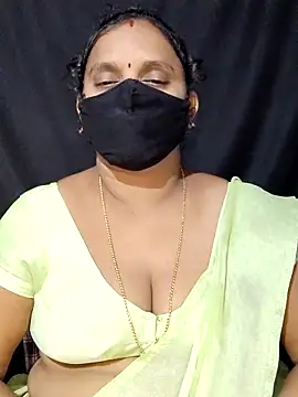 Snapshot of vintage-vibs chatting on 09-26-25, 06:01 vintage-vibs online show from 09-26-25, 06:01