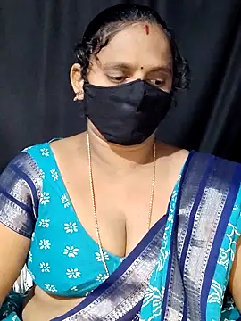 Snapshot of vintage-vibs chatting on 09-27-25, 05:40 vintage-vibs online show from 09-27-25, 05:40