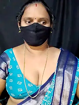 Snapshot of vintage-vibs chatting on 09-30-25, 04:50 vintage-vibs online show from 09-30-25, 04:50