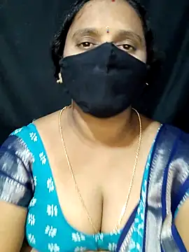 Snapshot of vintage-vibs chatting on 10-05-25, 06:12 vintage-vibs online show from 10-05-25, 06:12