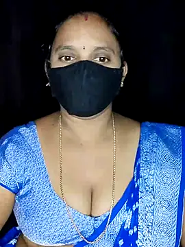 Snapshot of vintage-vibs chatting on 10-21-25, 05:35 vintage-vibs online show from 10-21-25, 05:35