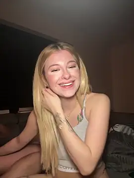 Mia-Minou online show from 02-12-25, 05:37