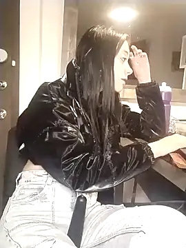 Isabella 21x online show from 02-01-25, 12:26