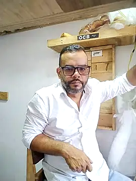 Snapshot of Daos69 chatting on 02-24-26, 09:02 Daos69 online show from 02-24-26, 09:02