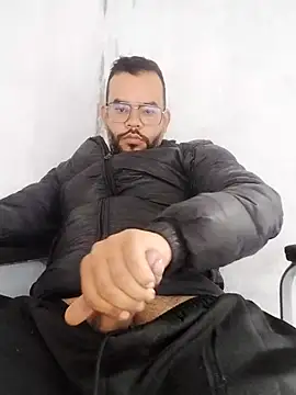 Snapshot of Daos69 chatting on 03-07-26, 02:47 Daos69 online show from 03-07-26, 02:47