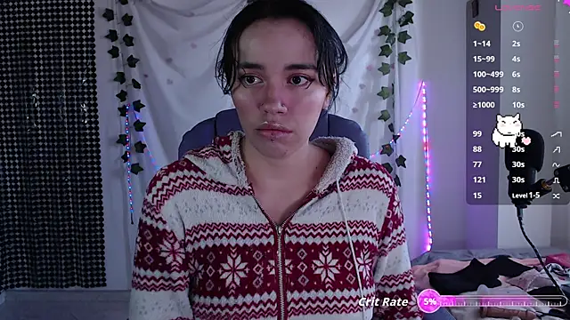 Snapshot of sophie_north chatting on 11-08-25, 08:29 sophie north online show from 11-08-25, 08:29